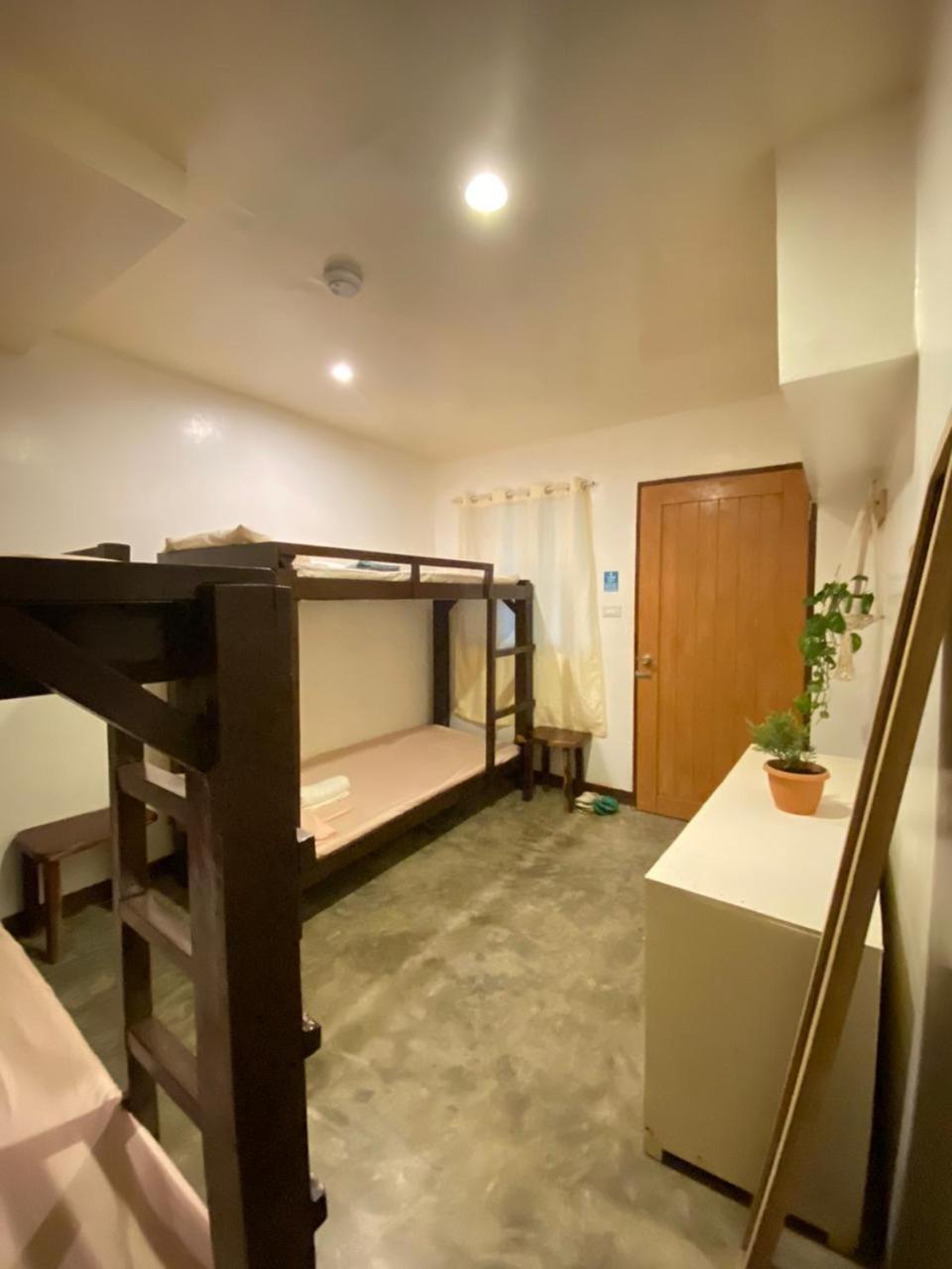 Malayah Hostel Хенераль-Луна Номер фото