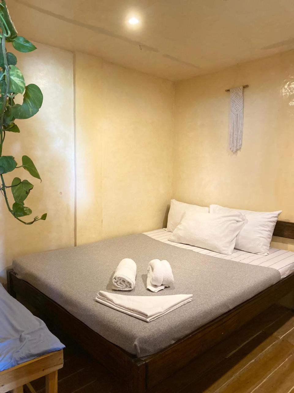 Malayah Hostel Хенераль-Луна Номер фото