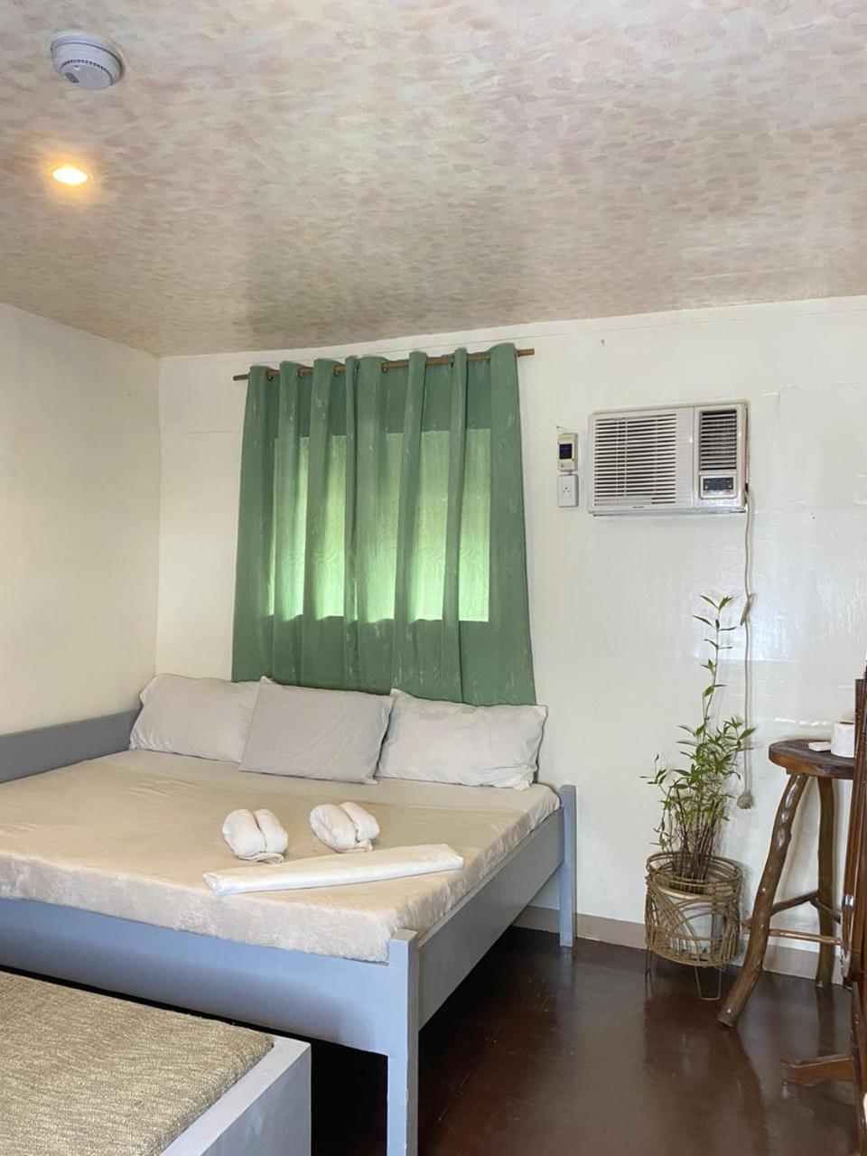 Malayah Hostel Хенераль-Луна Номер фото